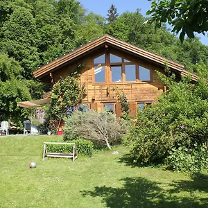 holzhaus-im-grunen-bb.com-bavaria.com/